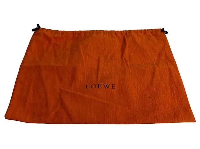 Loewe Castaño 